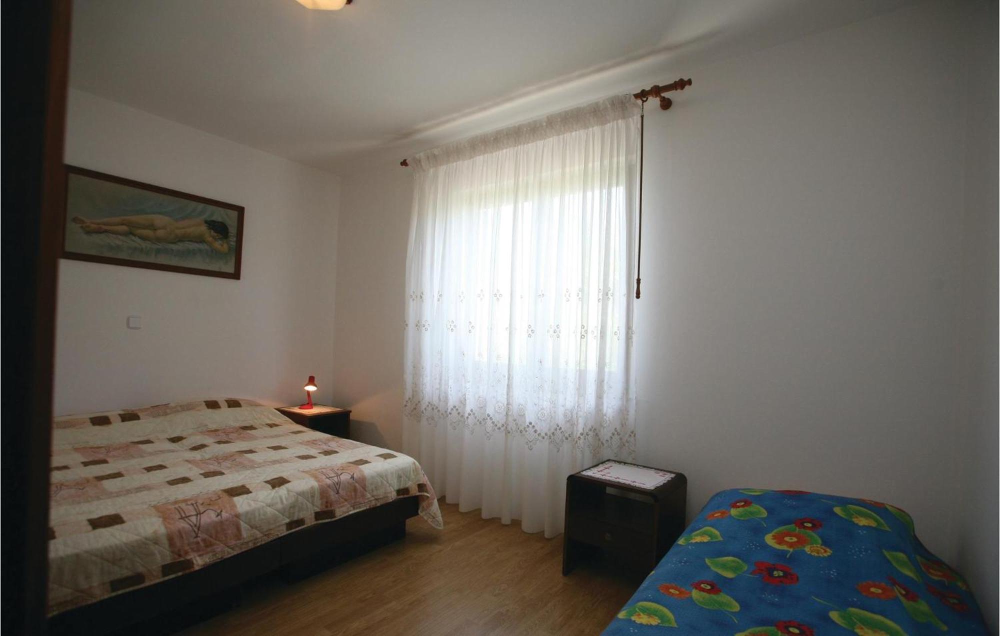 2 Bedroom Gorgeous Apartment In Labin Raša Buitenkant foto